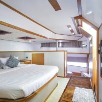 Motor Yacht Charter Phuket: Power Catamaran 53
