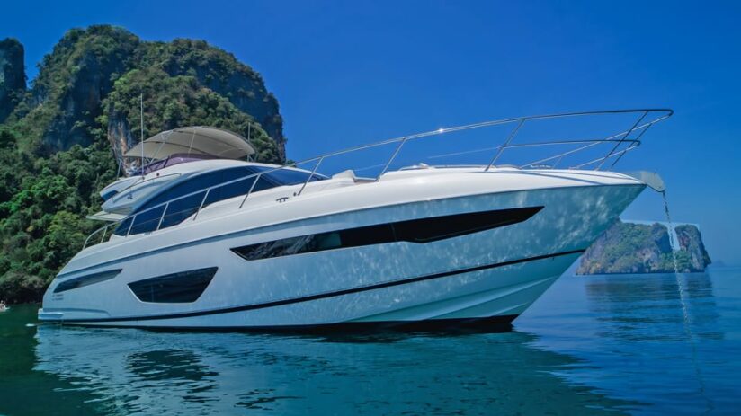 Private Yacht Charter Phuket: Princess S65 KATI