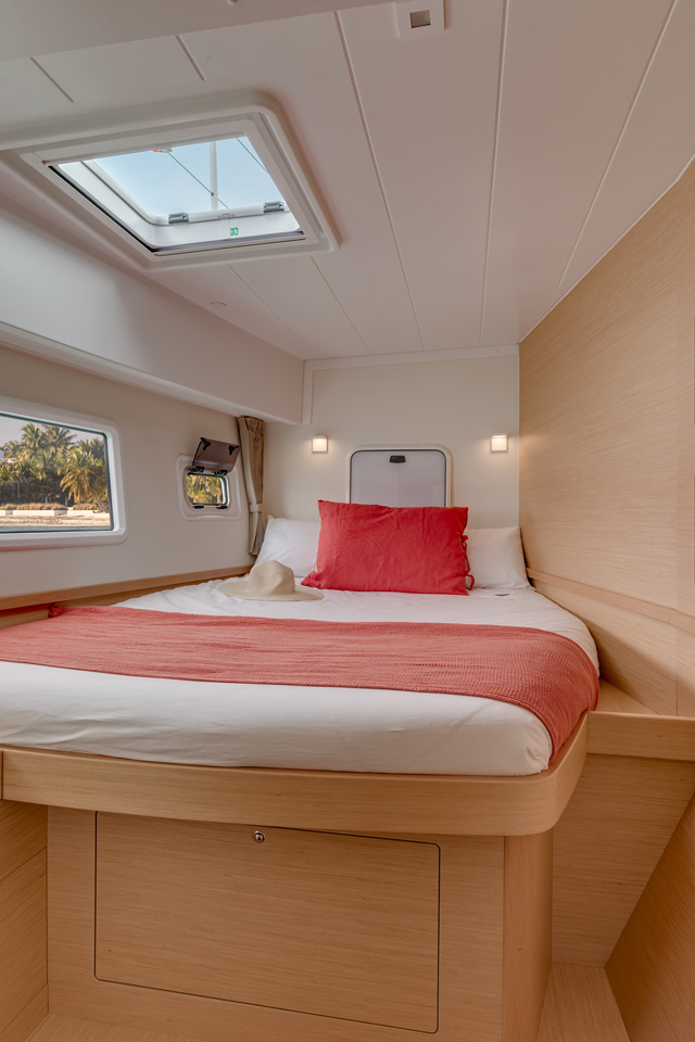 catamaran with sleeping quarters