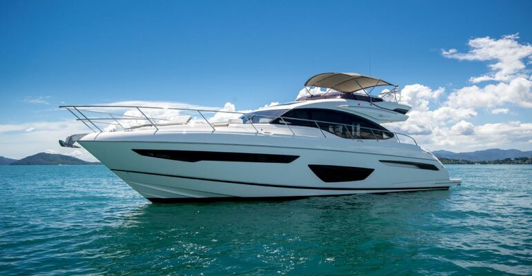 Private Yacht Charter Phuket: Princess S65 KATI