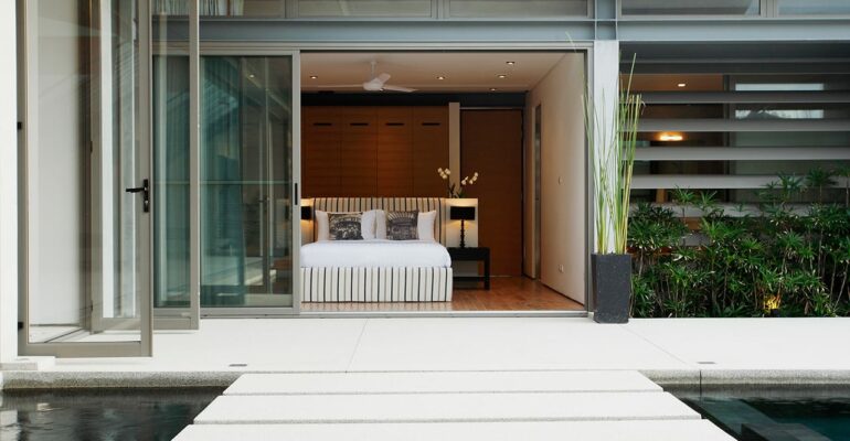 011-Villa-Essenza---Bedroom-entrance-and-water-feature