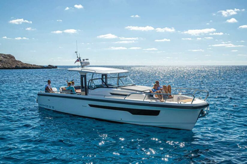 Private Speedboat Charter Phuket: Nimbus T11