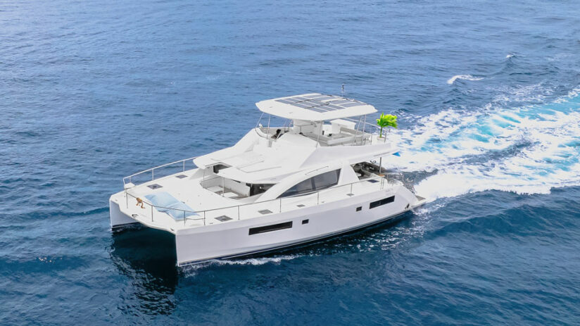 Power catamaran rental Phuket: Leopard 51 cruising