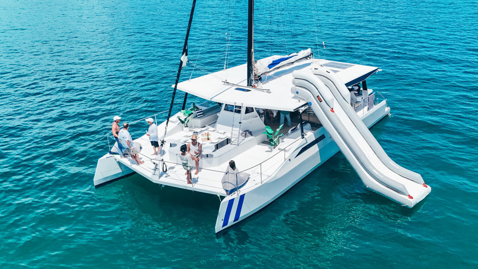 Party-Catamaran_960x540